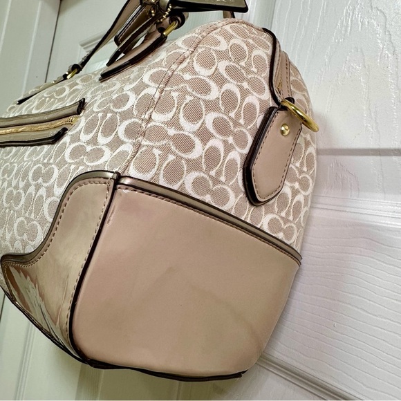 Coach Poppy East West Signature Satchel | Sparkly Gold Tan Patent | 26425 👜 - Picture 3 of 16